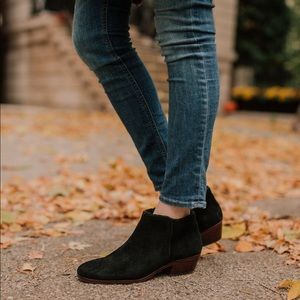 Sam Edelman Petty Chelsea Boot - Black Calf Hair